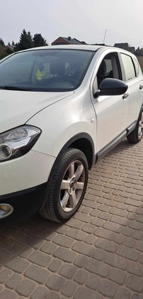 Nissan Qashqai cena 27900 przebieg: 203400, rok produkcji 2013 z Gdańsk małe 67